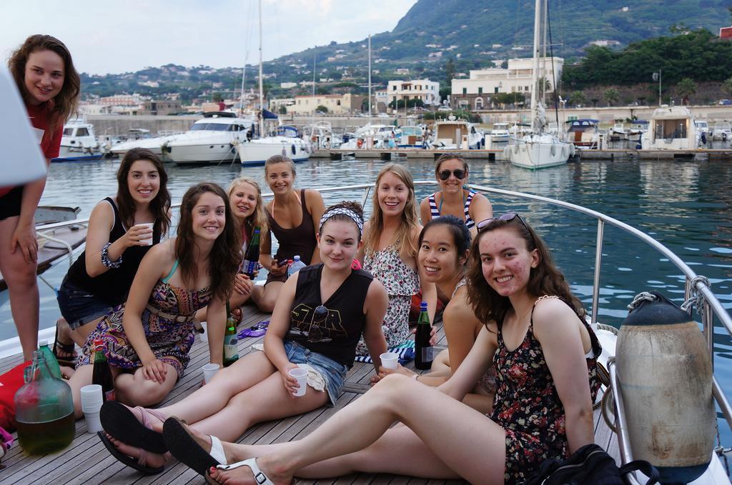 Ring Hostel Forio di Ischia المظهر الخارجي الصورة