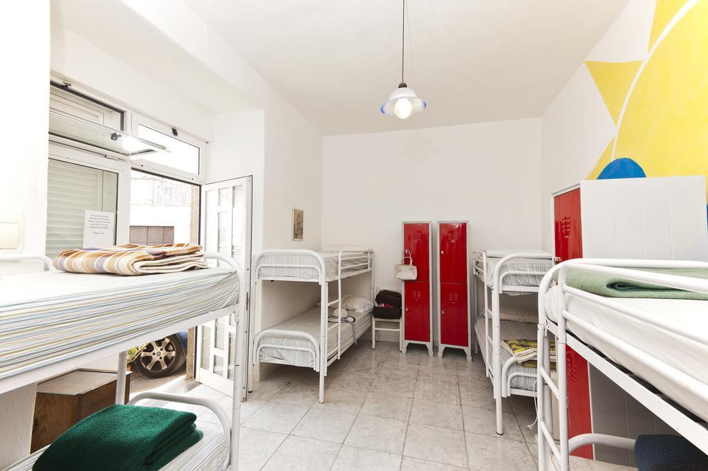 Ring Hostel Forio di Ischia الغرفة الصورة