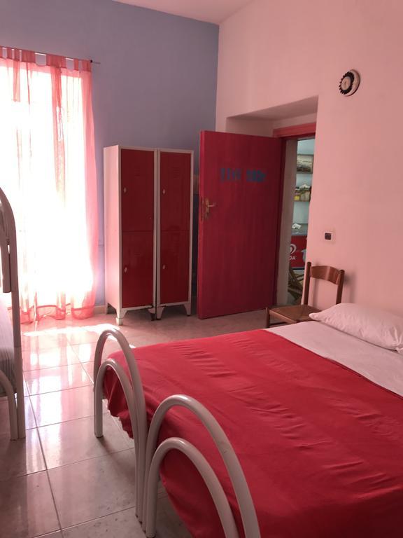 Ring Hostel Forio di Ischia المظهر الخارجي الصورة