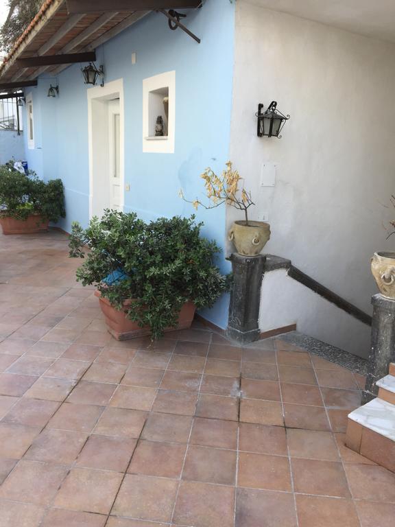 Ring Hostel Forio di Ischia المظهر الخارجي الصورة
