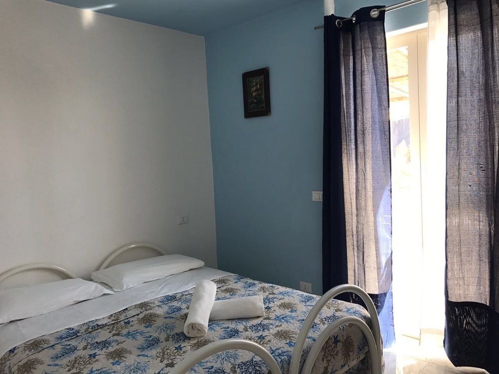 Ring Hostel Forio di Ischia المظهر الخارجي الصورة